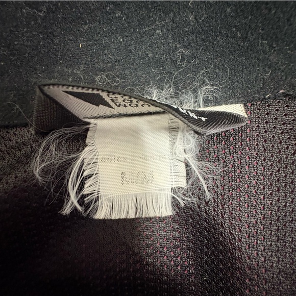 MEC Women’s Medium Vintage Maroon Lightweight Running Jacket Light Reflecting - Picture 4 of 10